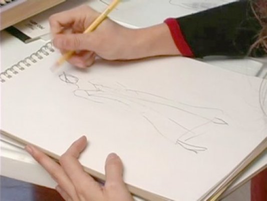 Concursul naţional de schiţe de design vestimentar